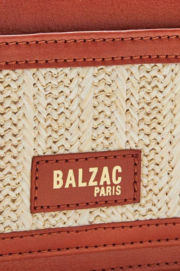 Gatewaygarbs.shop8972ac84d7 3