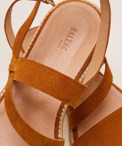 Gatewaygarbs.shop9e01b858df 4