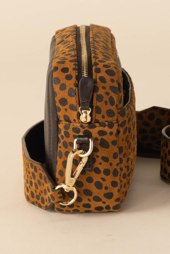 Gatewaygarbs.shopc54520007f 2